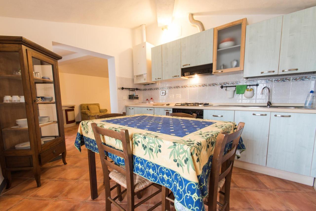 Casa Vacanze Villa Giusterna Monte Benichi Екстер'єр фото